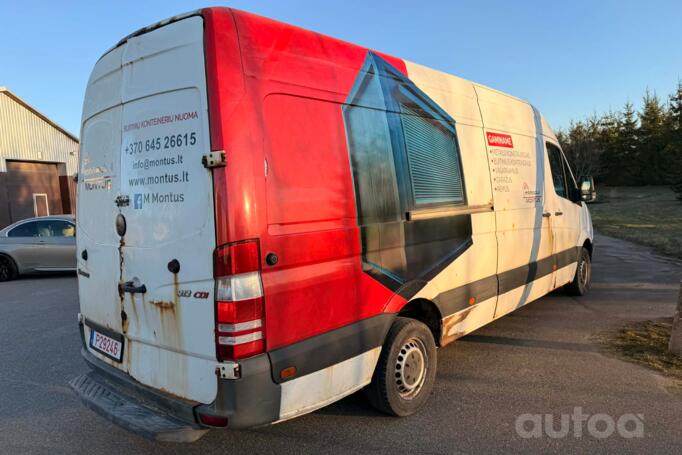 Mercedes-Benz Sprinter Second generation