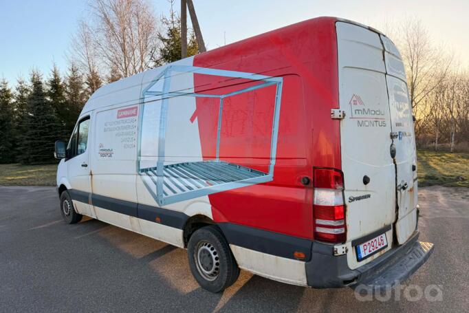 Mercedes-Benz Sprinter Second generation