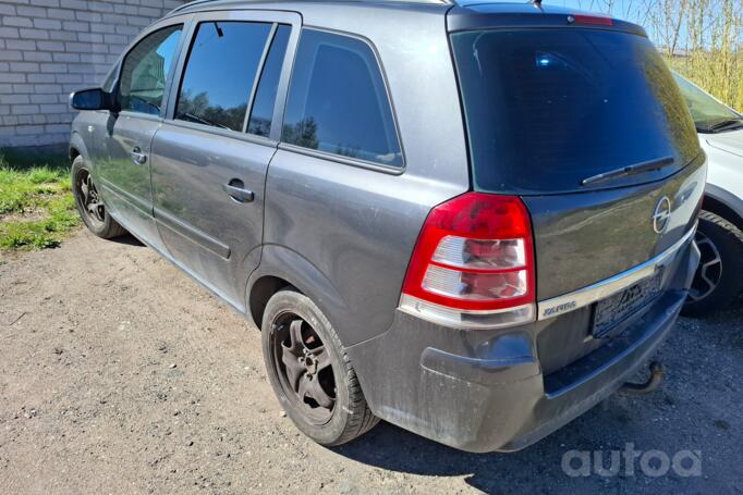 Opel Zafira B [restyling]