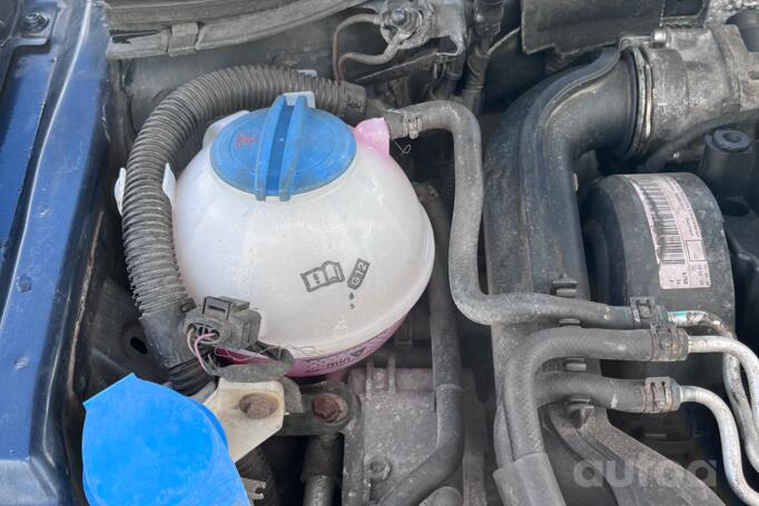 Volkswagen Passat B6 wagon 5-doors