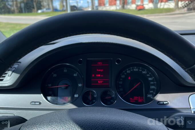 Volkswagen Passat B6 wagon 5-doors