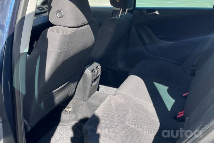 Volkswagen Passat B6 wagon 5-doors