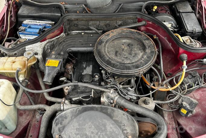 Mercedes-Benz W124 1 generation