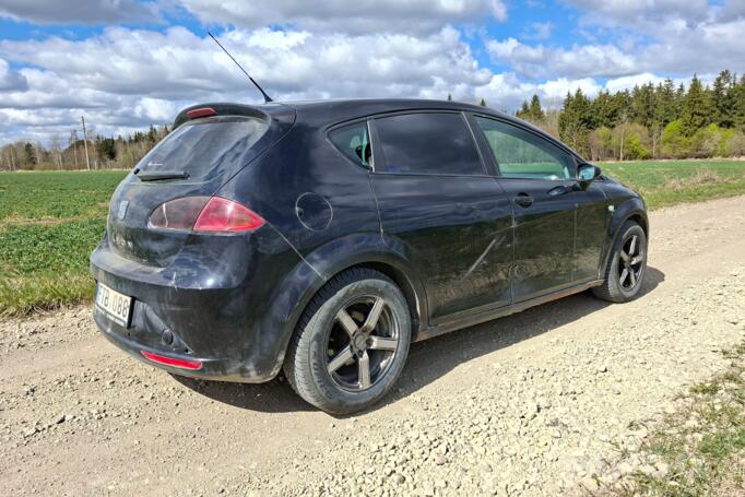 SEAT Leon 2 generation Hatchback 5-doors