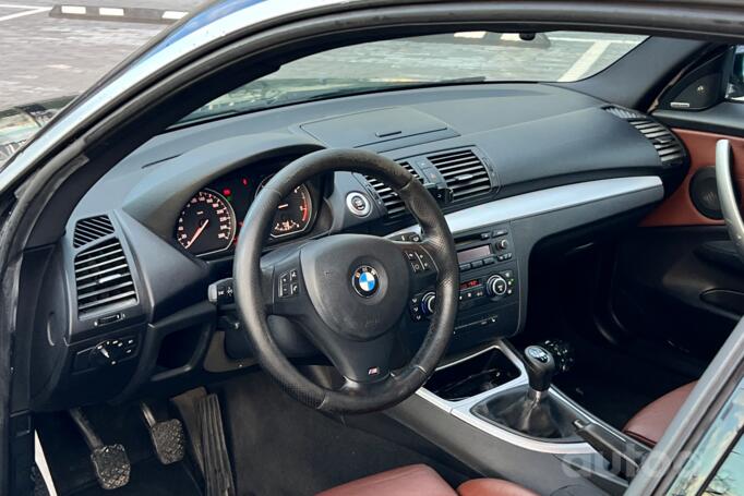 BMW 1 Series E81/E82/E87/E88 [restyling] Hatchback 3-doors