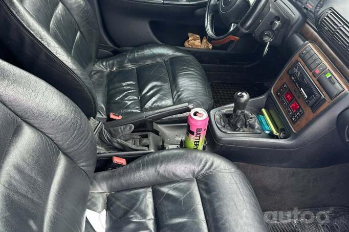 Audi A4 B5 Avant wagon 5-doors