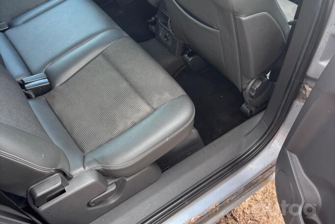 Opel Zafira B Minivan 5-doors
