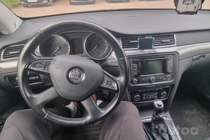 Skoda Superb 2 generation Combi wagon