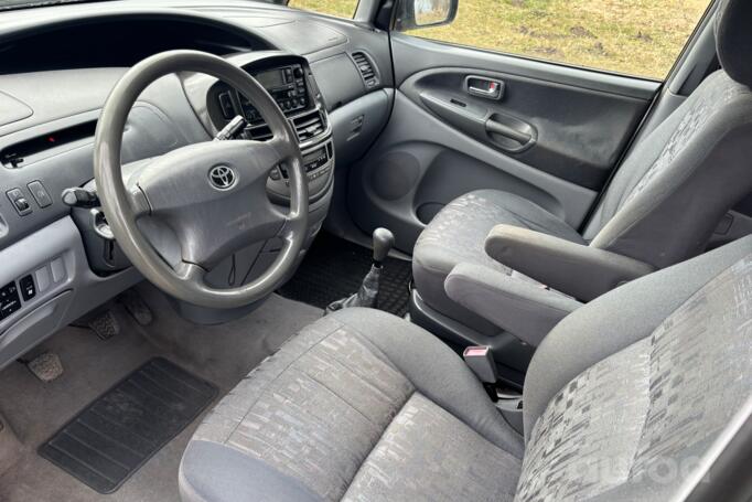Toyota Previa XR30/XR40 Minivan