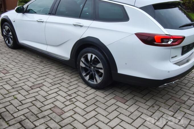 Opel Insignia B Country Tourer wagon 5-doors