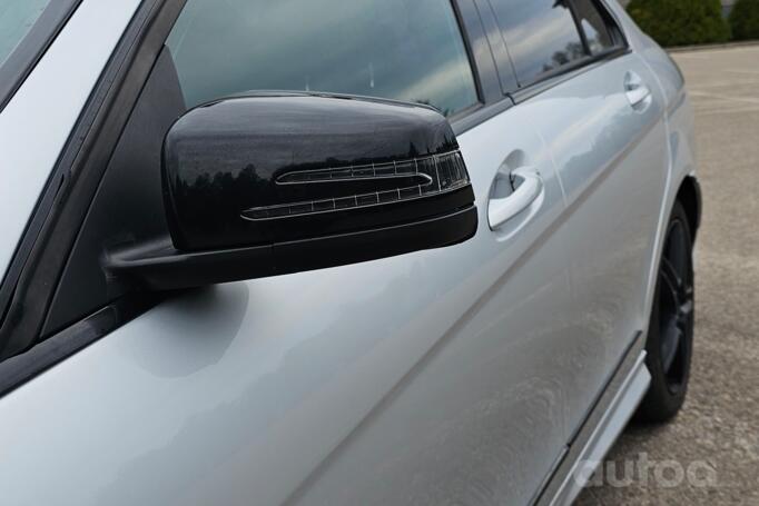 Mercedes-Benz C-Class W204/S204 Sedan 4-doors