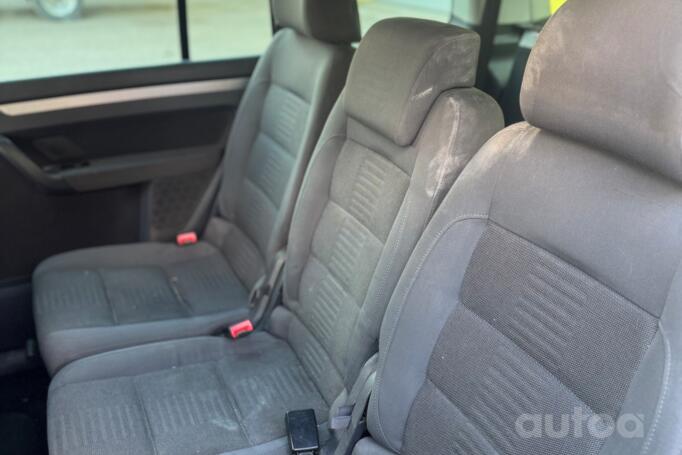 Volkswagen Touran 1 generation [restyling] Minivan 5-doors
