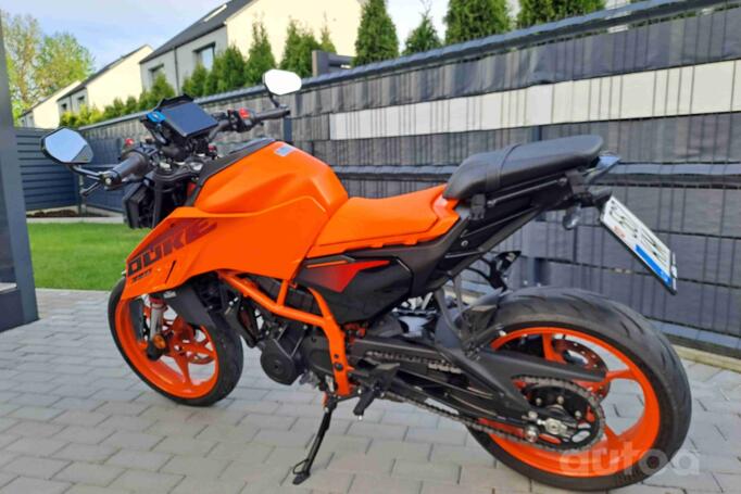 KTM Duke