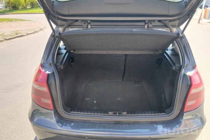 BMW 1 Series E81/E82/E87/E88 [restyling] Hatchback 5-doors