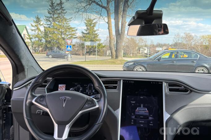 Tesla Model X 1 generation Crossover