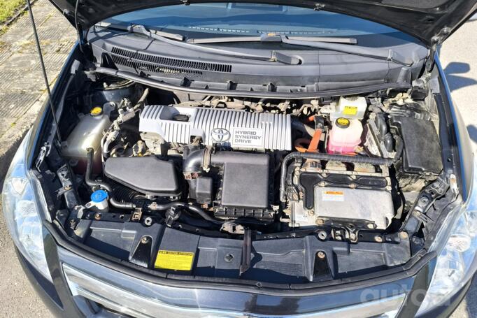 Toyota Auris 1 generation [restyling] Hybrid hatchback 5-doors