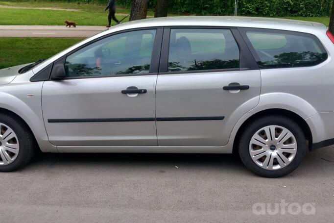 Ford Focus 1 generation [restyling] Hatchback 5-doors