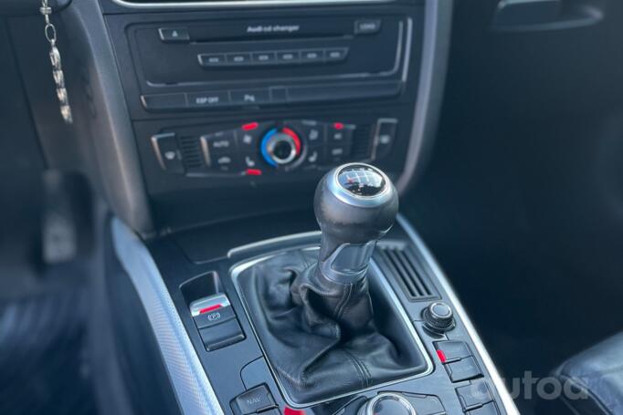 Audi A4 B8/8K wagon 5-doors