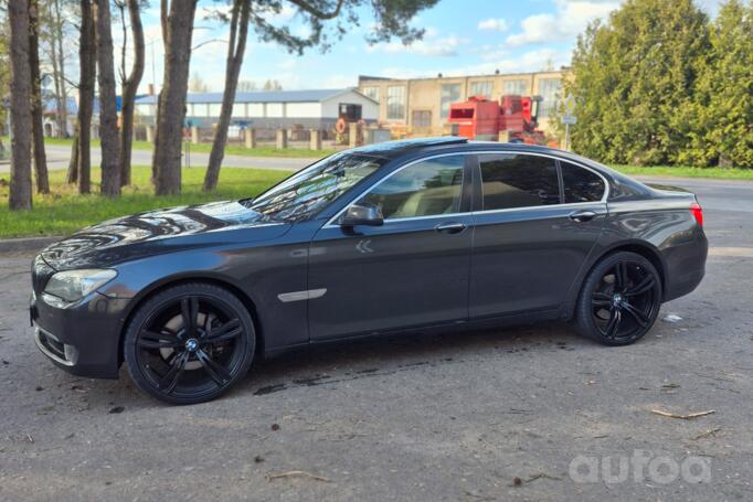 BMW 7 Series F01/F02 Sedan