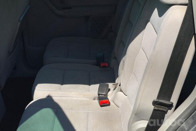 Volkswagen Touran 1 generation Minivan