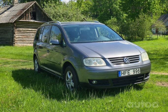 Volkswagen Touran 1 generation Minivan