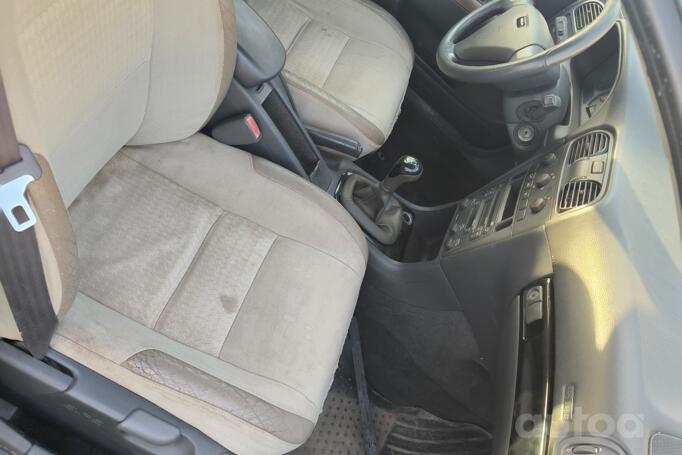 Volvo V40 1 generation [2th restyling] wagon