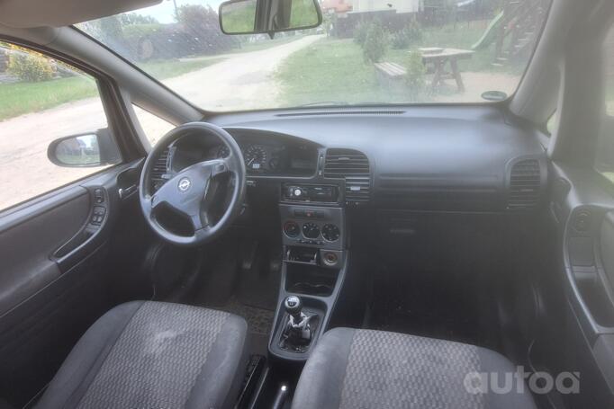 Opel Zafira A [restyling] Minivan 5-doors