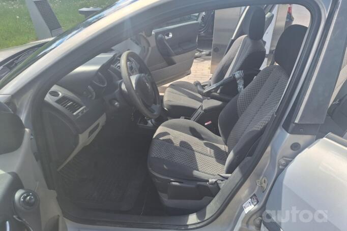 Renault Megane 2 generation Hatchback 5-doors