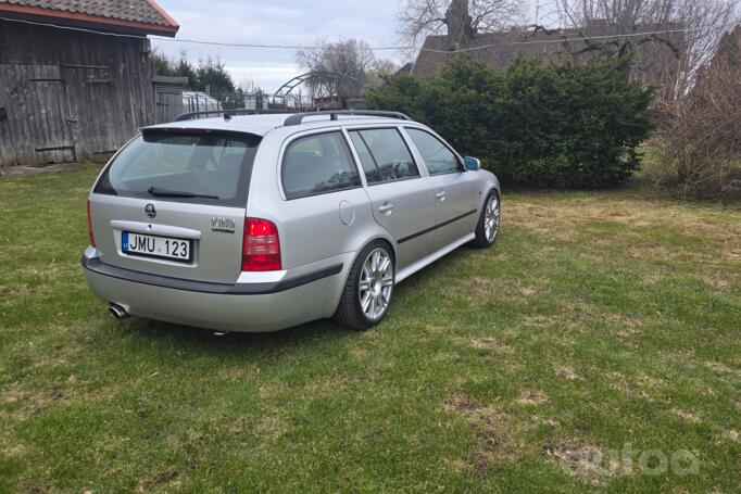 Skoda Octavia RS A4 liftback 