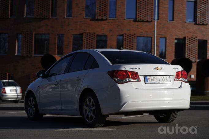 Chevrolet Cruze J300 [restyling] Sedan 4-doors