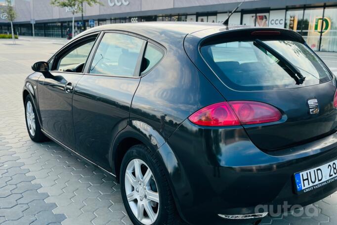 SEAT Leon 2 generation Hatchback 5-doors