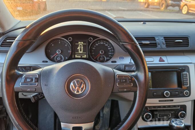 Volkswagen Passat B6 wagon 5-doors