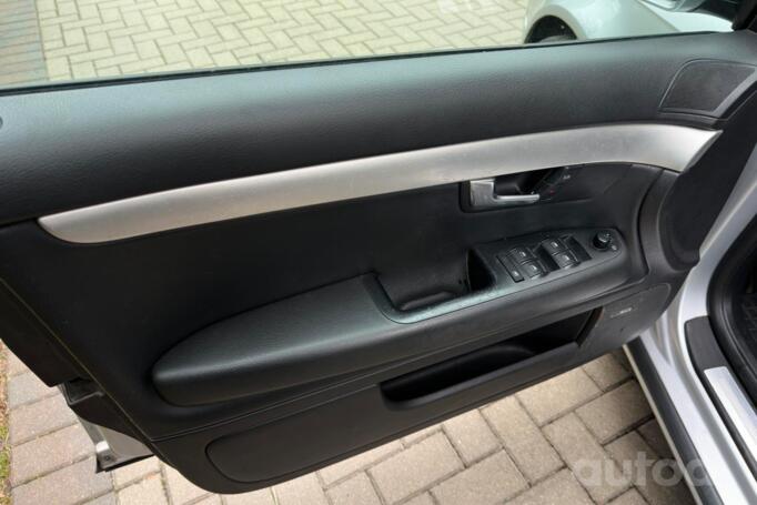 Audi A4 B6 Avant wagon 5-doors