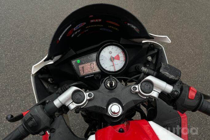 Yamaha YZF