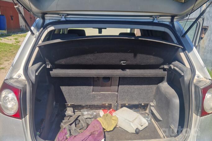 Volkswagen Golf Plus 1 generation