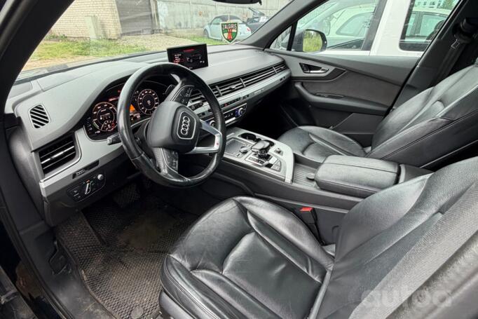 Audi Q7 4M Crossover