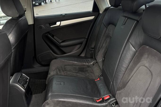 Audi A4 B8/8K Sedan 4-doors