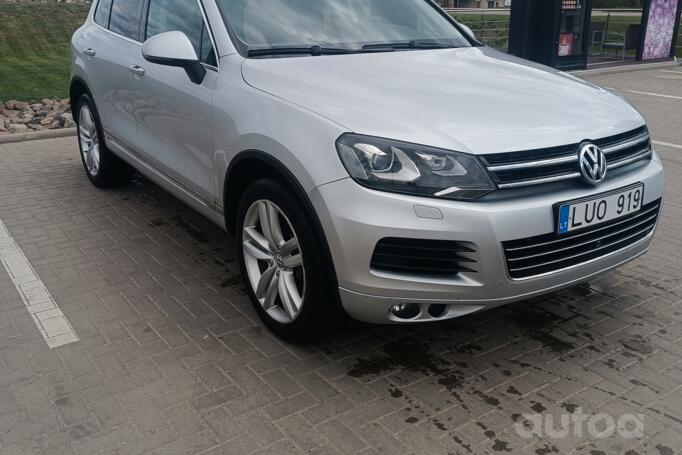 Volkswagen Touareg 2 generation Crossover