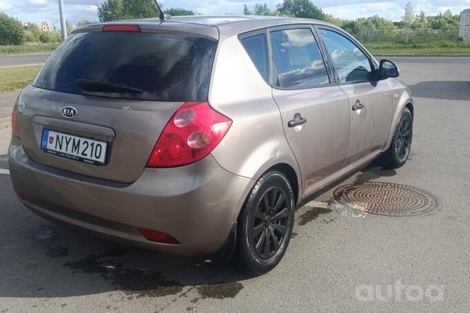 Kia Cee'd 1 generation Hatchback 5-doors