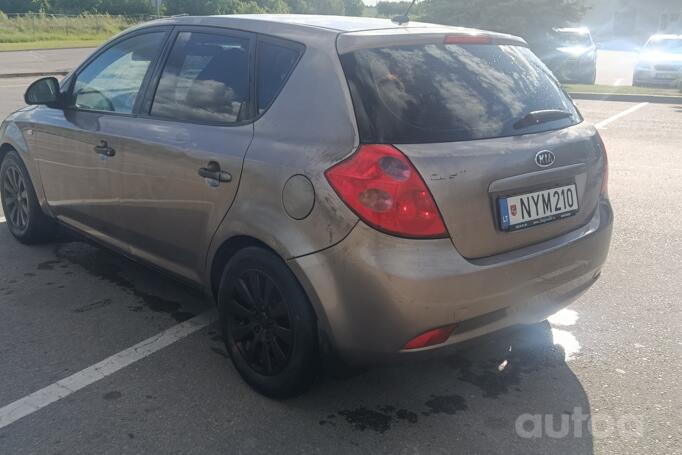 Kia Cee'd 1 generation Hatchback 5-doors