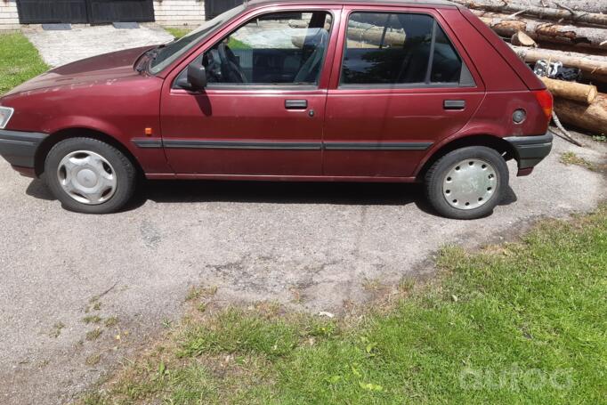 Ford Fiesta 3 generation Hatchback 5-doors