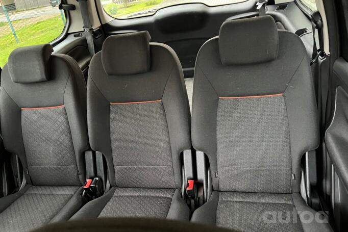 Ford Galaxy 2 generation Minivan
