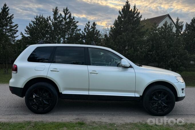 Volkswagen Touareg 1 generation [restyling] Crossover