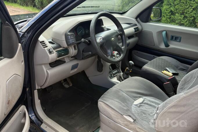 Land Rover Freelander 1 generation Hard Top crossover 3-doors