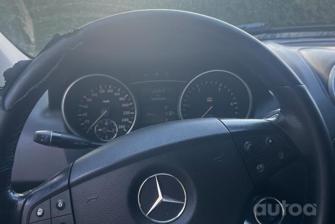 Mercedes-Benz M-Class W164 Crossover 5-doors