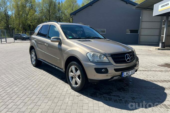 Mercedes-Benz M-Class W164 Crossover 5-doors