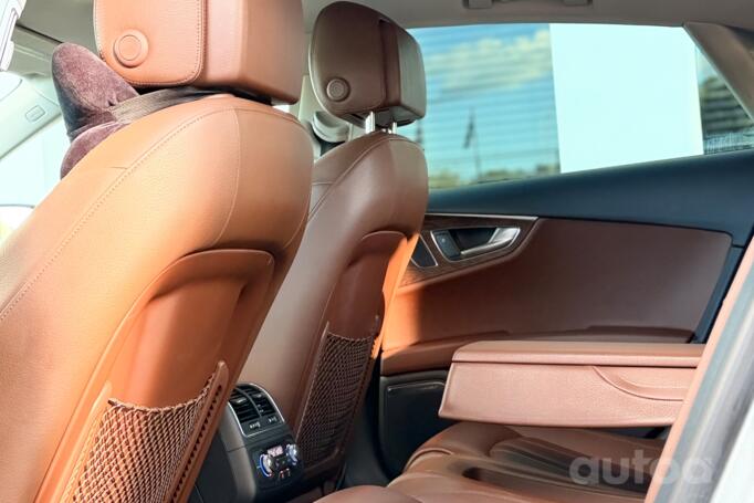 Audi A7 4G Sportback liftback