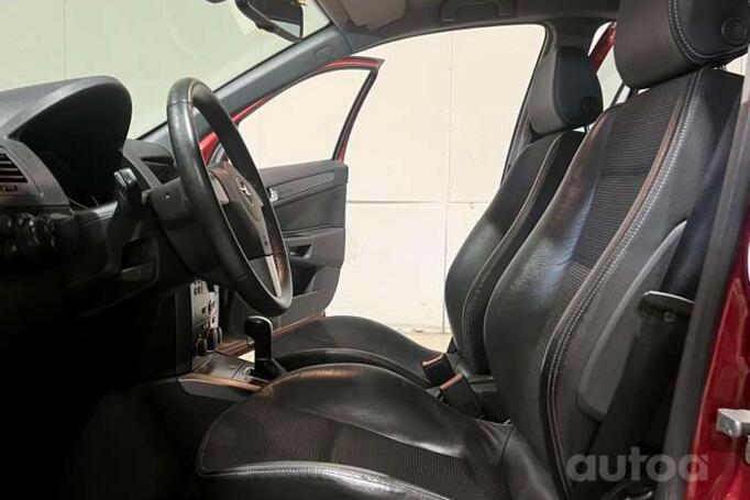 Opel Astra H [restyling]