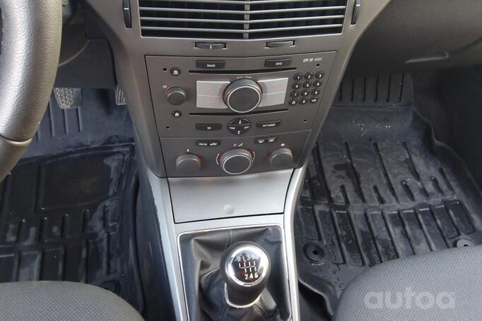 Opel Astra H [restyling]