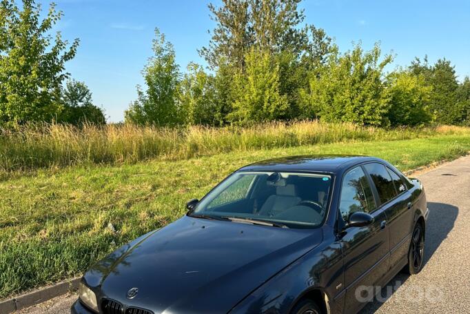 BMW 5 Series E39 Sedan 4-doors